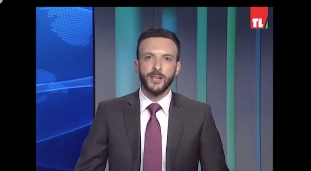 المذيع اللبناني :” قرفت منكم…” المذيع اللبناني :” قرفت منكم…”