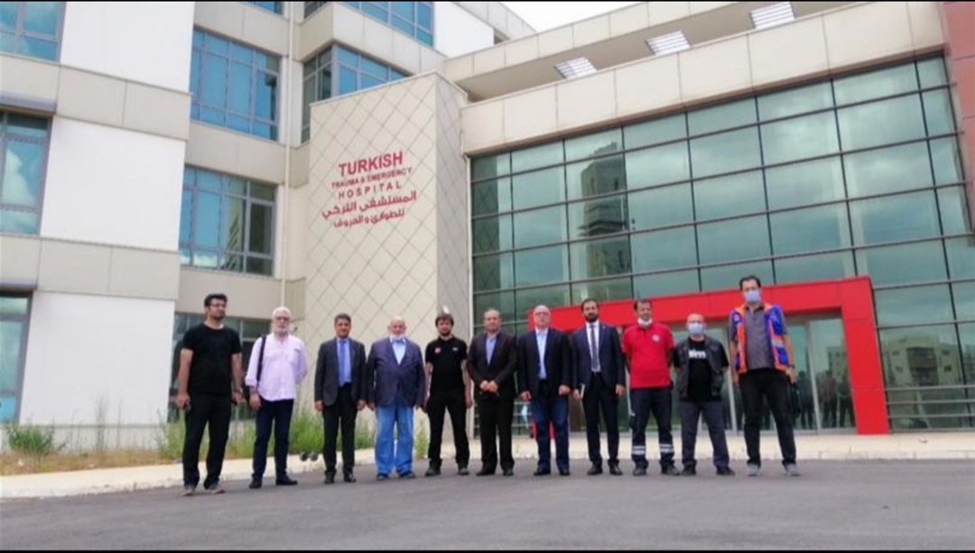وفد تركي تفقد المستشفى التركي في صيدا