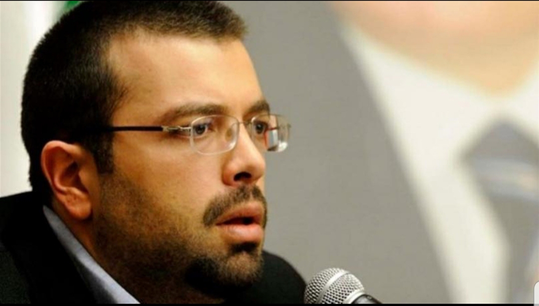 أحمد الحريري يردّ على السيّد: الإعتذار ليس من الزعران أحمد الحريري يردّ على السيّد: الإعتذار ليس من الزعران