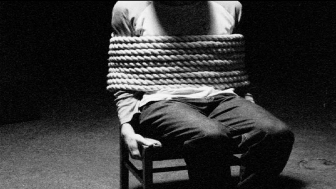 الإفراج عن الصراف المخطوف وتركه في جرود بريتال الإفراج عن الصراف المخطوف وتركه في جرود بريتال