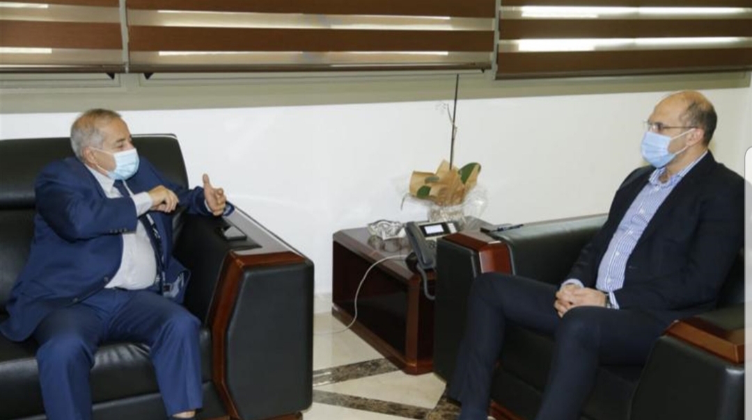 نقيب الصيادلة: “الصحة” حريصة على استمرار تأمين الدواء المدعوم نقيب الصيادلة: “الصحة” حريصة على استمرار تأمين الدواء المدعوم