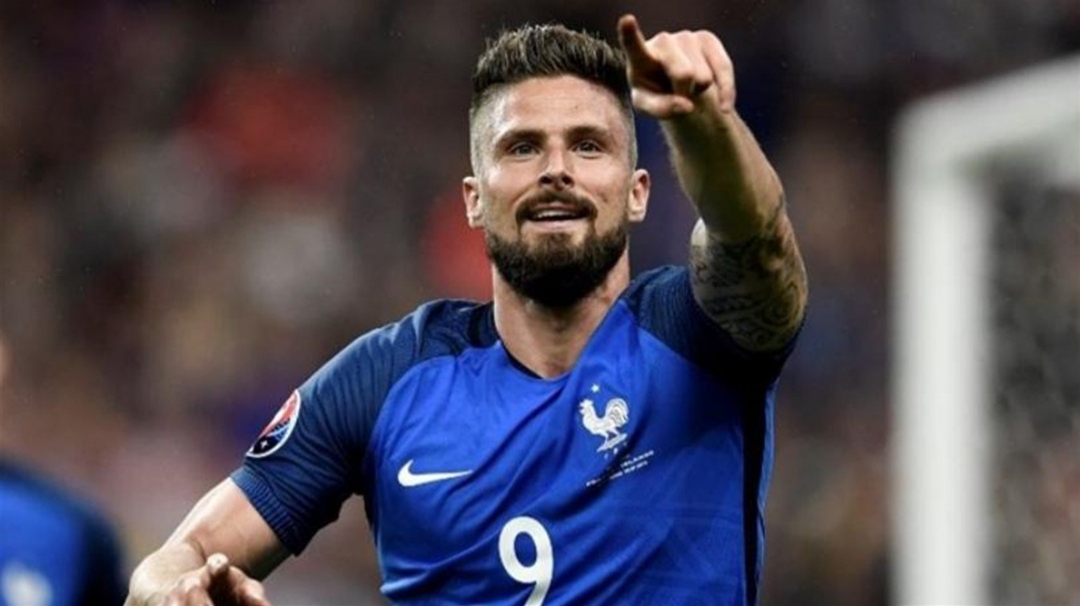 جيرو يُحطّم رقم الأسطورة ميشيل بلاتيني جيرو يُحطّم رقم الأسطورة ميشيل بلاتيني