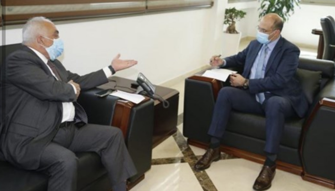 وزير الصحة عرض مع الحجار للحاجات الصحية بالإقليم وزير الصحة عرض مع الحجار للحاجات الصحية بالإقليم