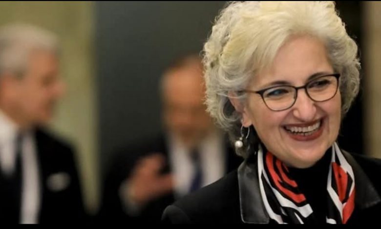 وزيرة التربية دعت المعلمين المضربين للعودة إلى الصفوف وزيرة التربية دعت المعلمين المضربين للعودة إلى الصفوف