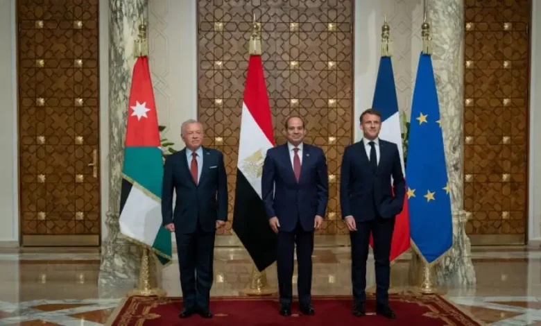 بعد القمة الثلاثية « بيان مصري أردني فرنسي » بعد القمة الثلاثية « بيان مصري أردني فرنسي »