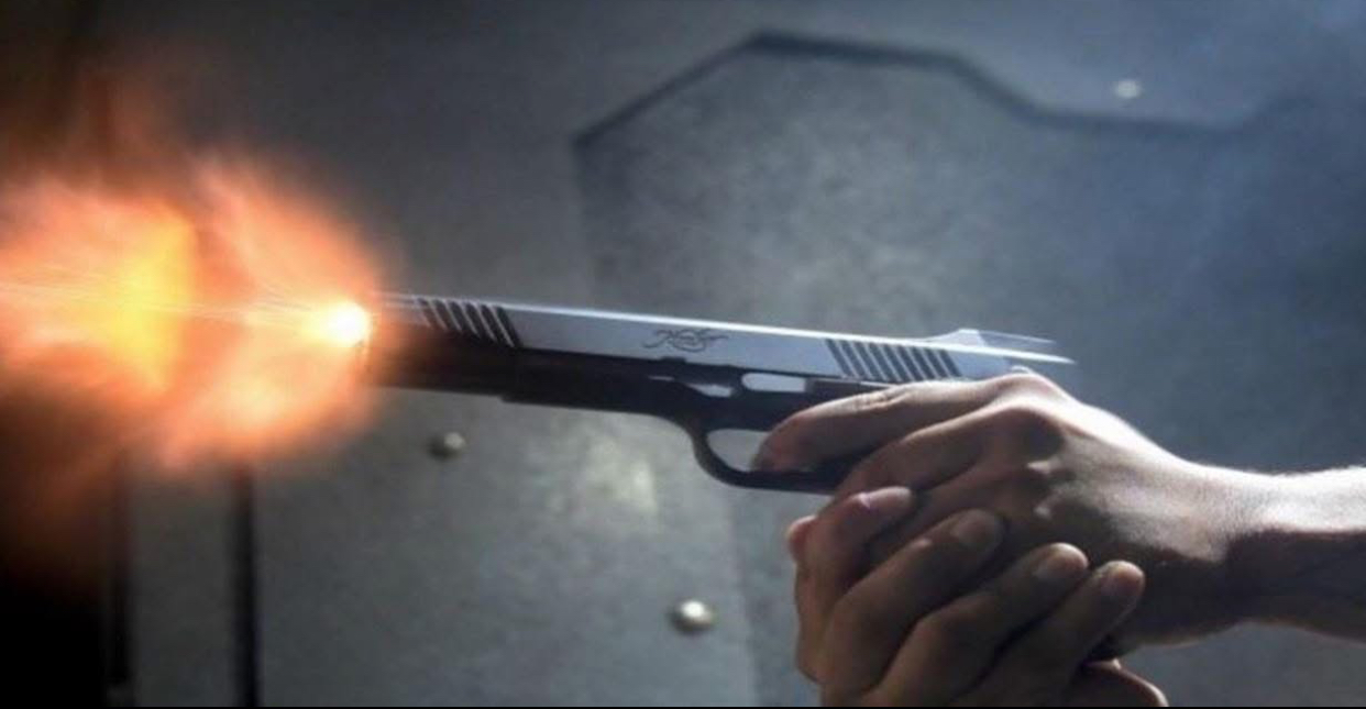 ملاحقة وإطلاق نار بين دراجات نارية ورنج FJ في منطقة القبة